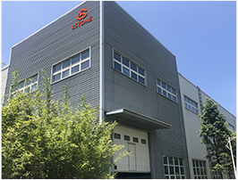 珞石機械成都工廠，西部地區(qū)模溫機實力廠家