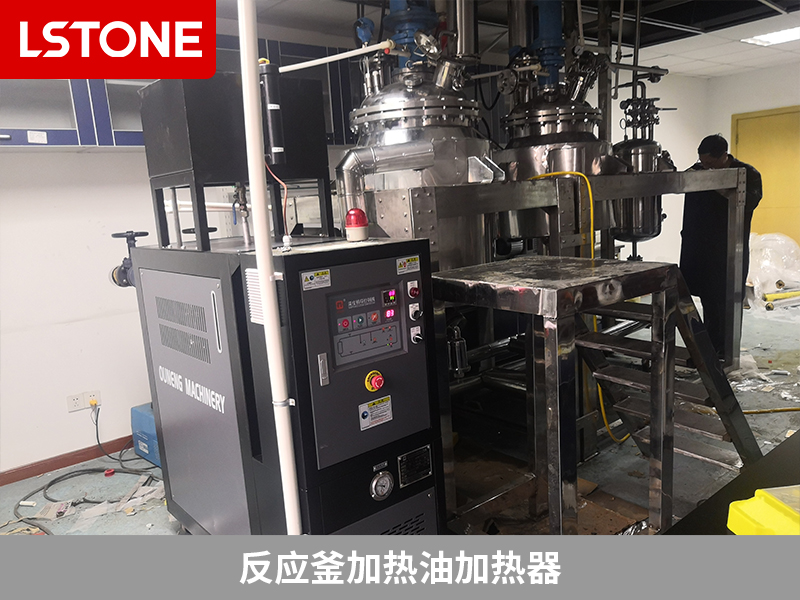 反應(yīng)釜加熱油加熱器助力環(huán)保膠粘劑生產(chǎn)，節(jié)能環(huán)保