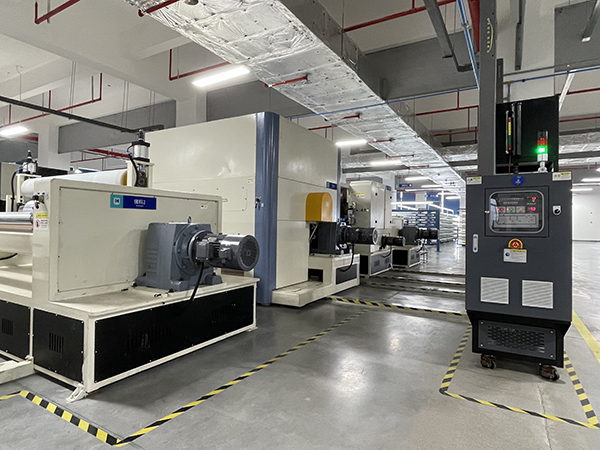 覆膜專用模溫機(jī)故障？指示燈不亮的2個(gè)常見(jiàn)原因