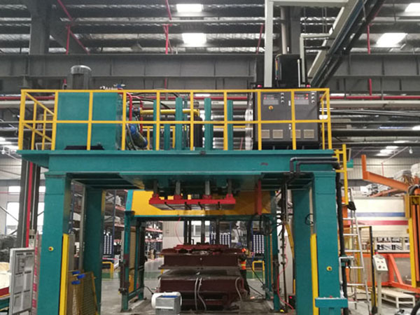 汽車隔熱墊模溫機