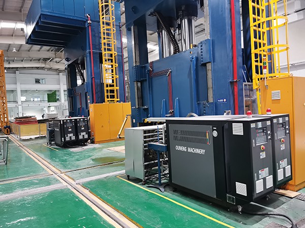 SMC成型加熱模溫機