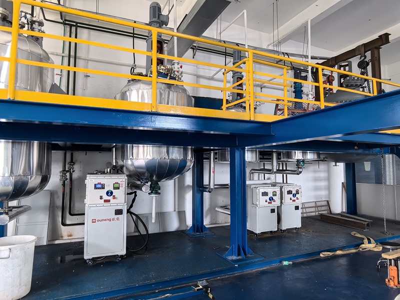 冷水機(jī)設(shè)備材質(zhì)能做不銹鋼的嗎?